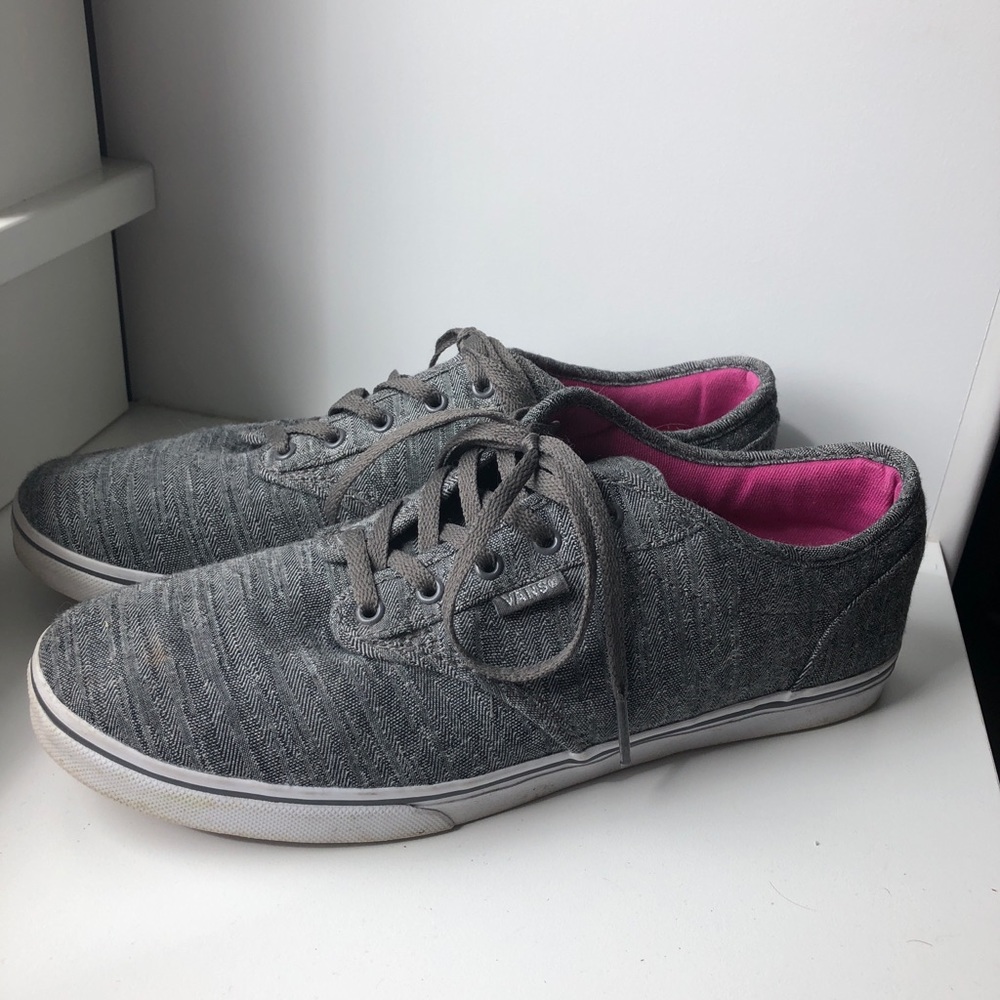 Vans tennis shoes